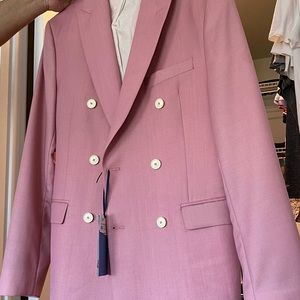 Men’s pink blazer